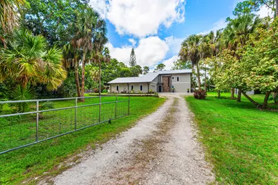 9743 169th Court N, Jupiter, FL 33478 - Photo 1