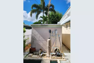 111 SE 7th Street, Pompano Beach, FL 33060 - Photo 23