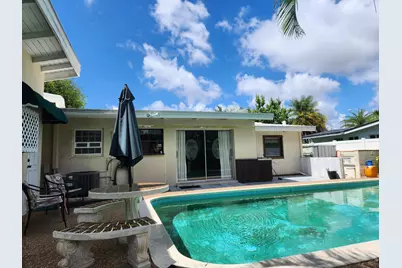 111 SE 7th Street, Pompano Beach, FL 33060 - Photo 13