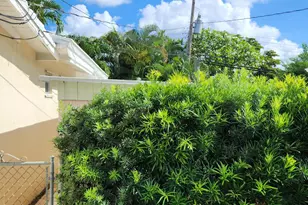 111 SE 7th St, Pompano Beach, FL 33060 - Photo 35