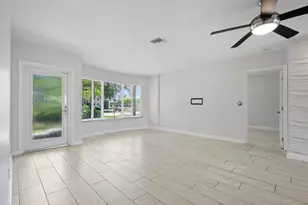 2265 SE 12th St, Pompano Beach, FL 33062 - Photo 9