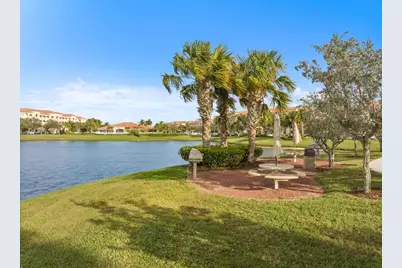 33 Harbour Isle Drive W #201, Fort Pierce, FL 34949 - Photo 23