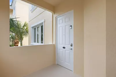 33 Harbour Isle Drive W #201, Fort Pierce, FL 34949 - Photo 3