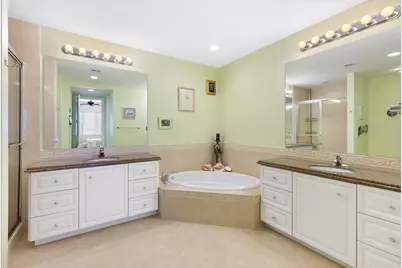 33 Harbour Isle Drive W #201, Fort Pierce, FL 34949 - Photo 19