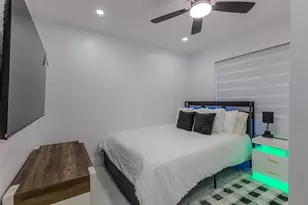 2633 NW Taft St, Hollywood, FL 33020 - Photo 13