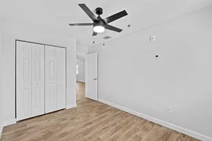 56 W 12th St, Riviera Beach, FL 33404 - Photo 11