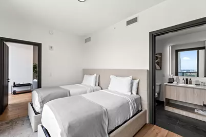 398 NE 5th Street #2118, Miami, FL 33132 - Photo 13