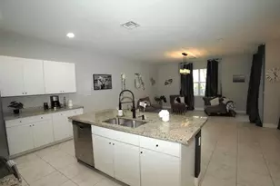 1271 NW Leonardo Cir, Port Saint Lucie, FL 34986 - Photo 11