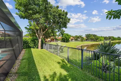 10731 Ivanhoe Lane, Wellington, FL 33414 - Photo 5