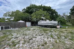 1111 NW 3rd St, Okeechobee, FL 34972 - Photo 29