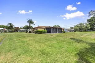 2538 SE Hallahan St, Port Saint Lucie, FL 34952 - Photo 17