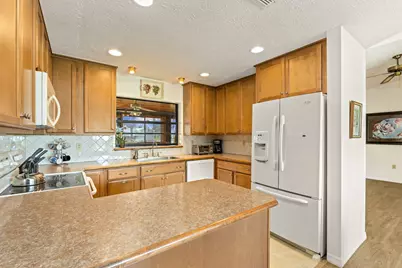 2538 SE Hallahan Street, Port Saint Lucie, FL 34952 - Photo 9