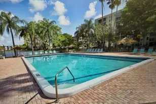 2308 S Cypress Bend Dr, Pompano Beach, FL 33069 - Photo 25