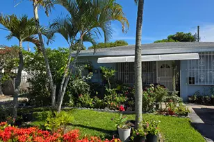 528 49th St, West Palm Beach, FL 33407 - Photo 1