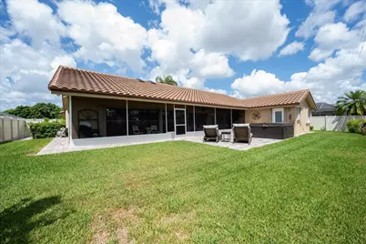 1654 Farmington Circle, Wellington, FL 33414 - Photo 19