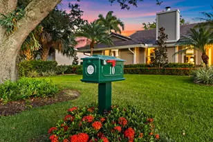 10 Bentwood Rd, Palm Beach Gardens, FL 33418 - Photo 3