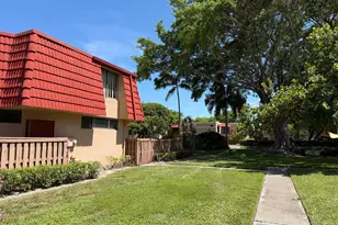 8273 Severn Dr, Boca Raton, FL 33433 - Photo 15