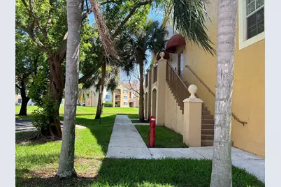 4220 San Marino Boulevard #201, West Palm Beach, FL 33409 - Photo 1