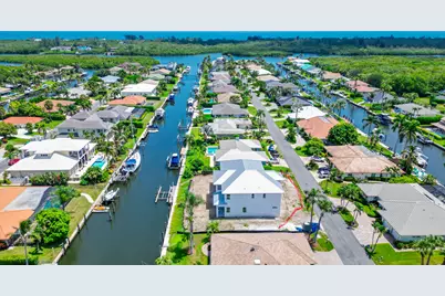 8967 SE Star Island Way, Hobe Sound, FL 33455 - Photo 7