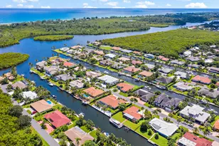 8967 SE Star Island Way, Hobe Sound, FL 33455 - Photo 15