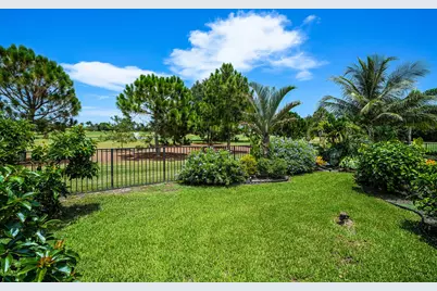 10644 Avenue Of The Pga, Palm Beach Gardens, FL 33418 - Photo 17