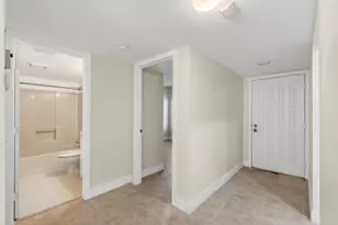 351 Club Cir, Boca Raton, FL 33487 - Photo 15
