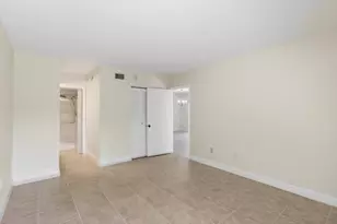 351 Club Cir, Boca Raton, FL 33487 - Photo 37