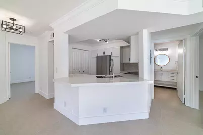 815 W Boynton Beach Boulevard #12-106, Boynton Beach, FL 33426 - Photo 11