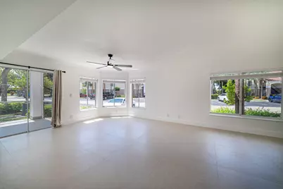 815 W Boynton Beach Boulevard #12-106, Boynton Beach, FL 33426 - Photo 13