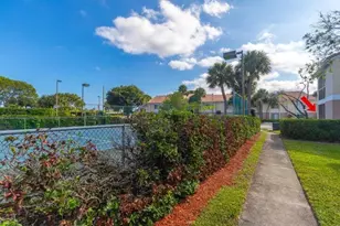 815 W Boynton Beach Blvd, Boynton Beach, FL 33426 - Photo 27