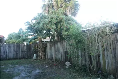 8682 Satalite Terrace, West Palm Beach, FL 33403 - Photo 23