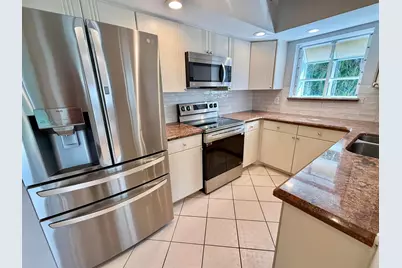 10911 Ladera Lane #A, Boca Raton, FL 33498 - Photo 3