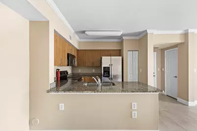 6450 Emerald Dunes Drive #103, West Palm Beach, FL 33411 - Photo 11