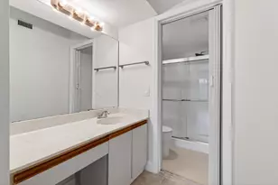 351 Club Cir, Boca Raton, FL 33487 - Photo 39