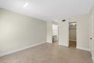 351 Club Cir, Boca Raton, FL 33487 - Photo 37
