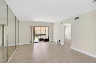 351 Club Cir, Boca Raton, FL 33487 - Photo 19