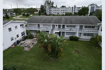 270 Farnham L #270, Deerfield Beach, FL 33442 - Photo 11