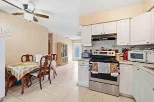 6871 SW 16th Ct, North Lauderdale, FL 33068 - Photo 9