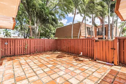 2826 SW 12th Street, Deerfield Beach, FL 33442 - Photo 21