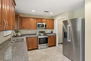 2020 SW Newport Isles Blvd, Port Saint Lucie, FL 34953 - Photo 11