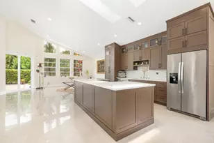 999 Lytham Ct, West Palm Beach, FL 33411 - Photo 5