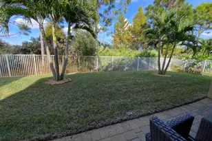 2202 SW Newport Isles Blvd, Port Saint Lucie, FL 34953 - Photo 23