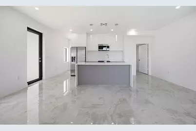 1542 NW 1st Avenue, Pompano Beach, FL 33060 - Photo 5