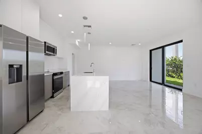 1542 NW 1st Avenue, Pompano Beach, FL 33060 - Photo 3