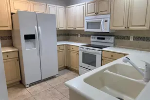 3472 Commodore Ct, West Palm Beach, FL 33411 - Photo 5