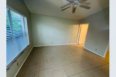5165 Foxhall Pl, West Palm Beach, FL 33417 - Photo 9