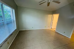 5165 Foxhall Pl, West Palm Beach, FL 33417 - Photo 9