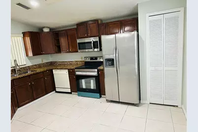 5165 Foxhall Pl, West Palm Beach, FL 33417 - Photo 7