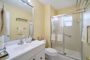 175 Lake Susan Ln, West Palm Beach, FL 33411 - Photo 21