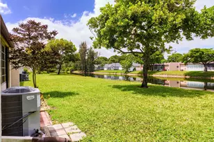 175 Lake Susan Ln, West Palm Beach, FL 33411 - Photo 29